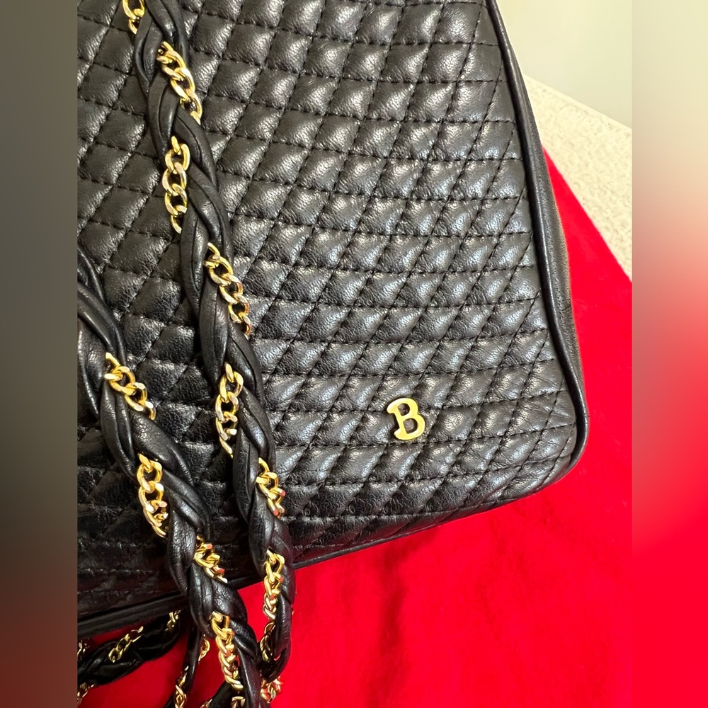 VINTAGE:Bally, Swiss designer lambskin quilted black with gold hardware - Picture 7 of 12